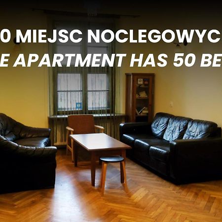 50 People Apartment 克拉科夫 外观 照片